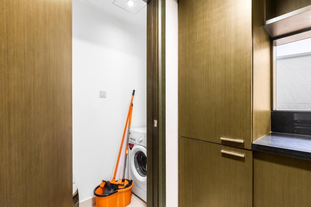 Prime Downtown Burj Khalifa I Sleeps 8 Апартаменти